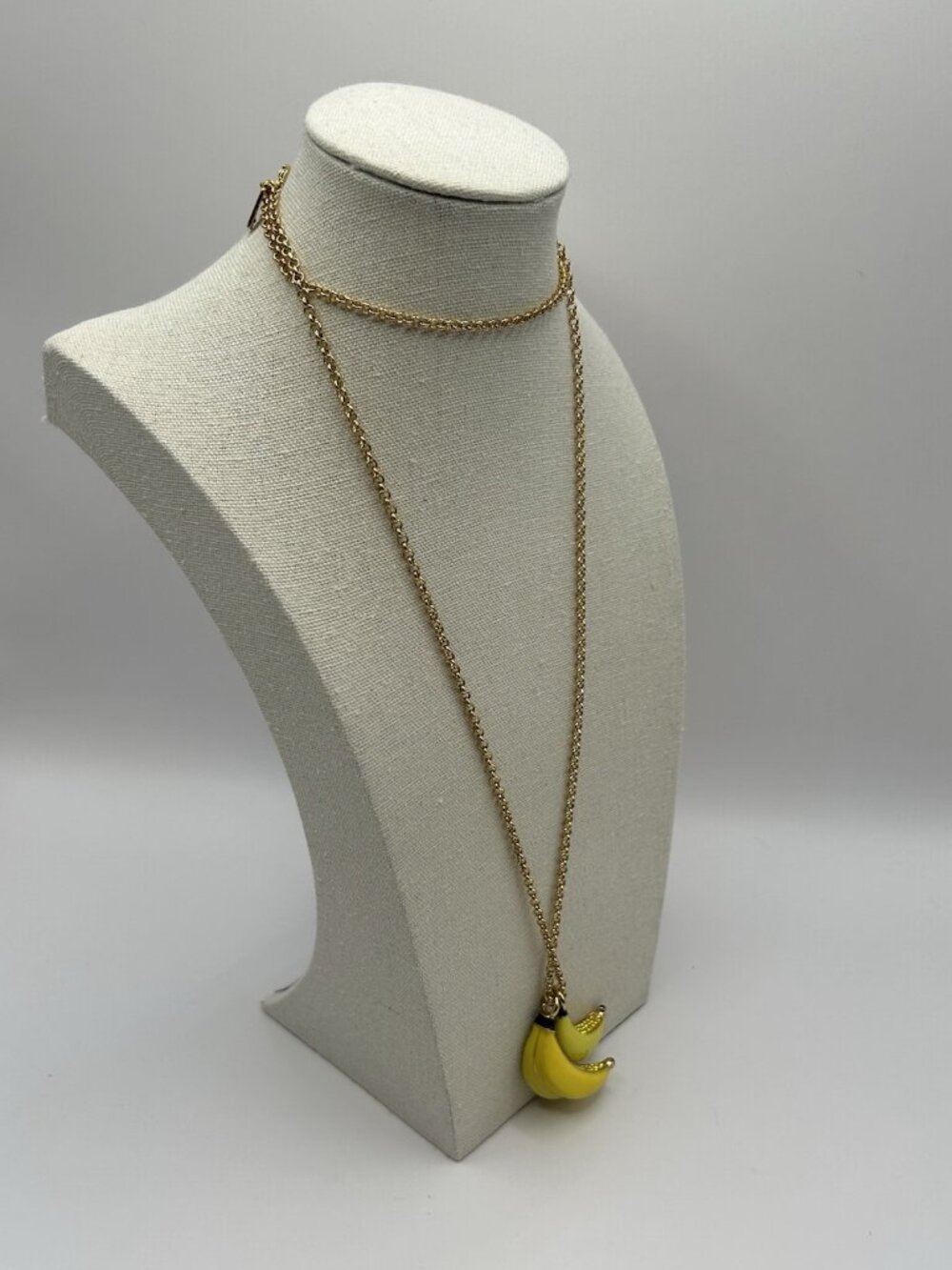 Kate Spade Banana Necklace Pendant Out Of Office Gold Tone Long Jewelry Gift - Picture 11 of 12